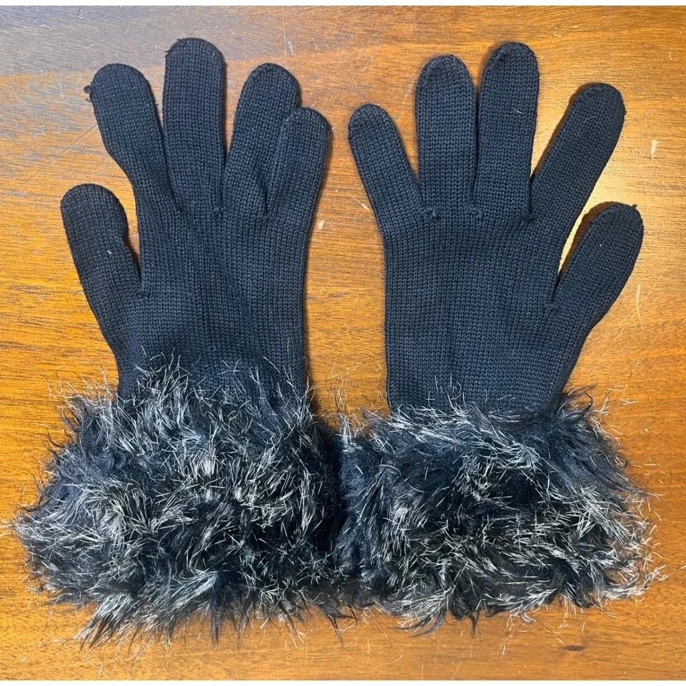 Dillard's Black Knit Gloves Faux Fur Cuff Women's One Size Winter Cold Weather